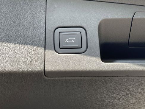 Used 2024 Cadillac XT5 Premium Luxury AWD/4WD image 18