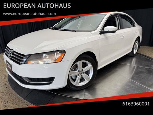 Used 2015 Volkswagen Passat 1.8T SE FWD image 1
