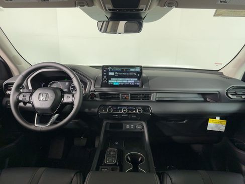 New 2025 Honda Pilot EX-L image 25
