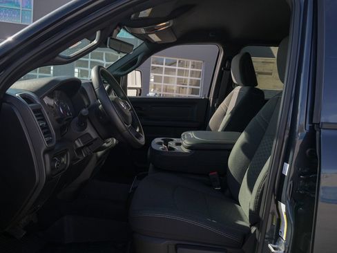 New 2026 RAM 2500 Warlock AWD/4WD image 14