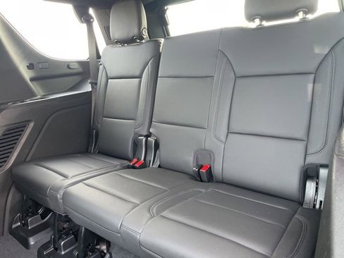 Used 2021 Chevrolet Tahoe Z71 image 11