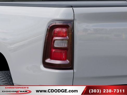 New 2026 RAM 1500 Express AWD/4WD image 9