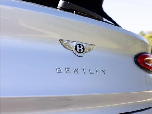 Certified 2024 Bentley Bentayga Extended Wheelbase image 71