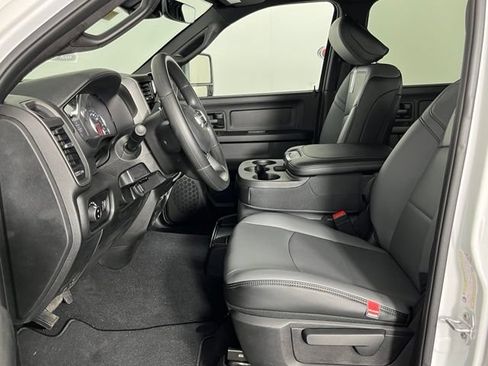 New 2026 RAM 3500 Tradesman AWD/4WD image 24