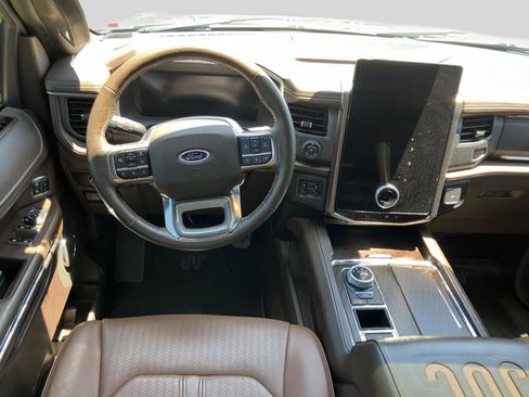 Used 2023 Ford Expedition Max King Ranch RWD image 12