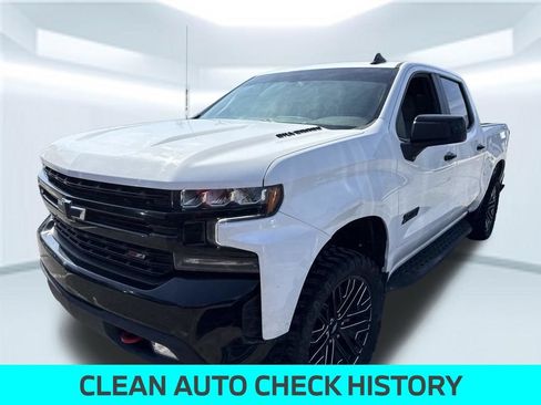 Used 2021 Chevrolet Silverado 1500 LT Trail Boss w/ Convenience Package II AWD/4WD image 2