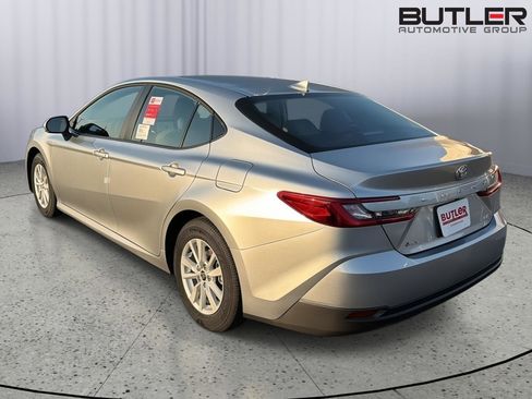New 2026 Toyota Camry LE FWD image 4
