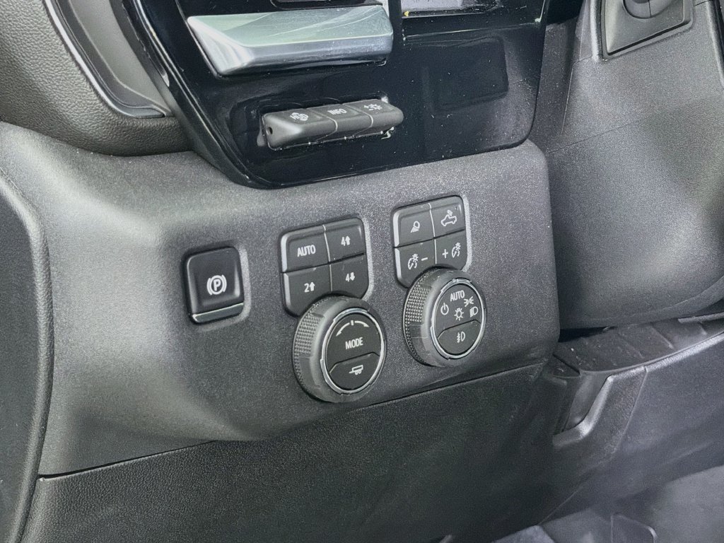 Used 2026 Chevrolet Silverado 2500 LTZ w/ Trail Boss Package AWD/4WD image 13