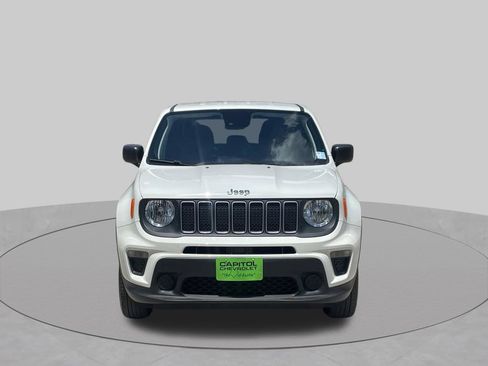 Used 2023 Jeep Renegade Latitude AWD/4WD image 6