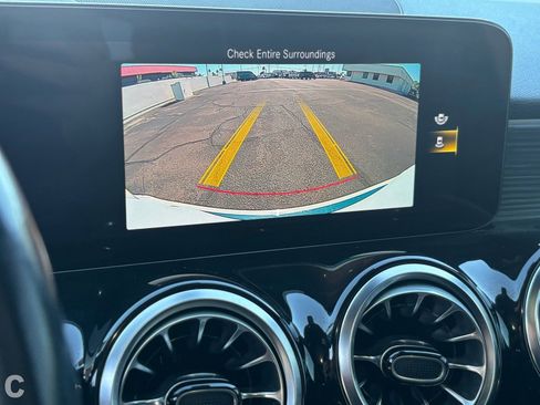 Used 2023 Mercedes-Benz GLB 250 GLB 250 image 20