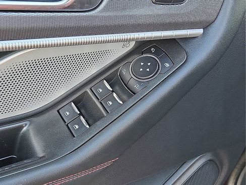 Used 2025 Ford Explorer ST image 23