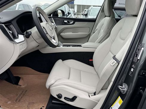 New 2026 Volvo XC60 B5 Ultra w/ Protection Package Premier image 18