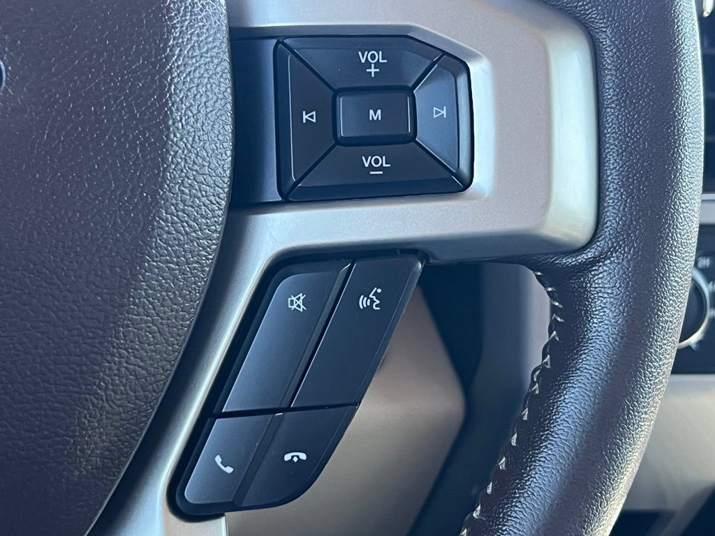 Used 2020 Ford F150 Lariat AWD/4WD image 37