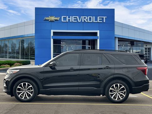Used 2020 Ford Explorer ST w/ Premium Technology Package AWD/4WD image 5
