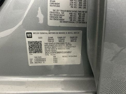 Used 2024 Chevrolet Silverado 1500 LT Trail Boss w/ Convenience Package II image 32