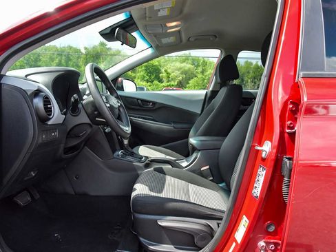 Used 2019 Hyundai Kona SE FWD image 14