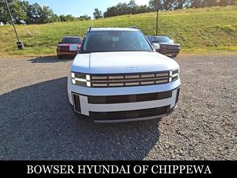 Used 2025 Hyundai Santa Fe SEL image 9