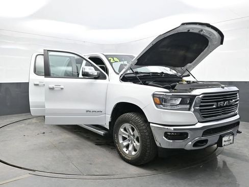 Used 2024 RAM 1500 Laramie AWD/4WD image 39