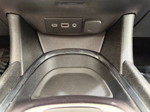 Used 2022 Chevrolet Malibu LT image 33