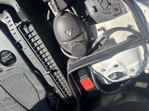 Used 2014 Mercedes-Benz E 350 Cabriolet image 21