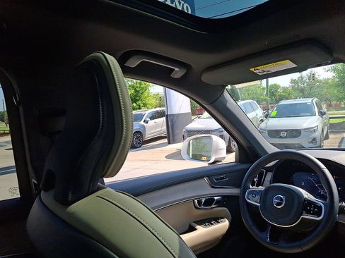 New 2026 Volvo XC90 B6 Core w/ Protection Package Premier AWD/4WD image 15