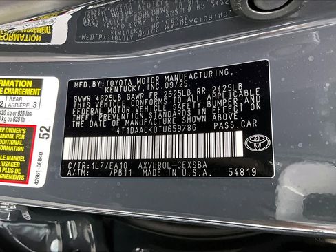 Used 2026 Toyota Camry SE image 32