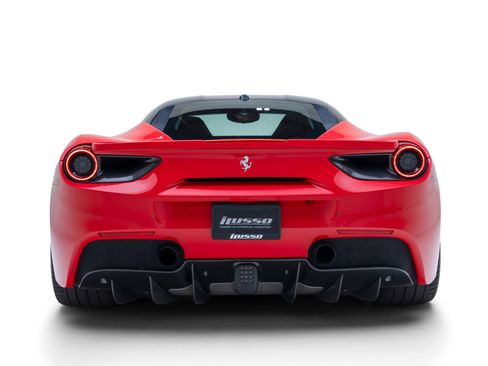 Used 2016 Ferrari 488 GTB RWD image 5