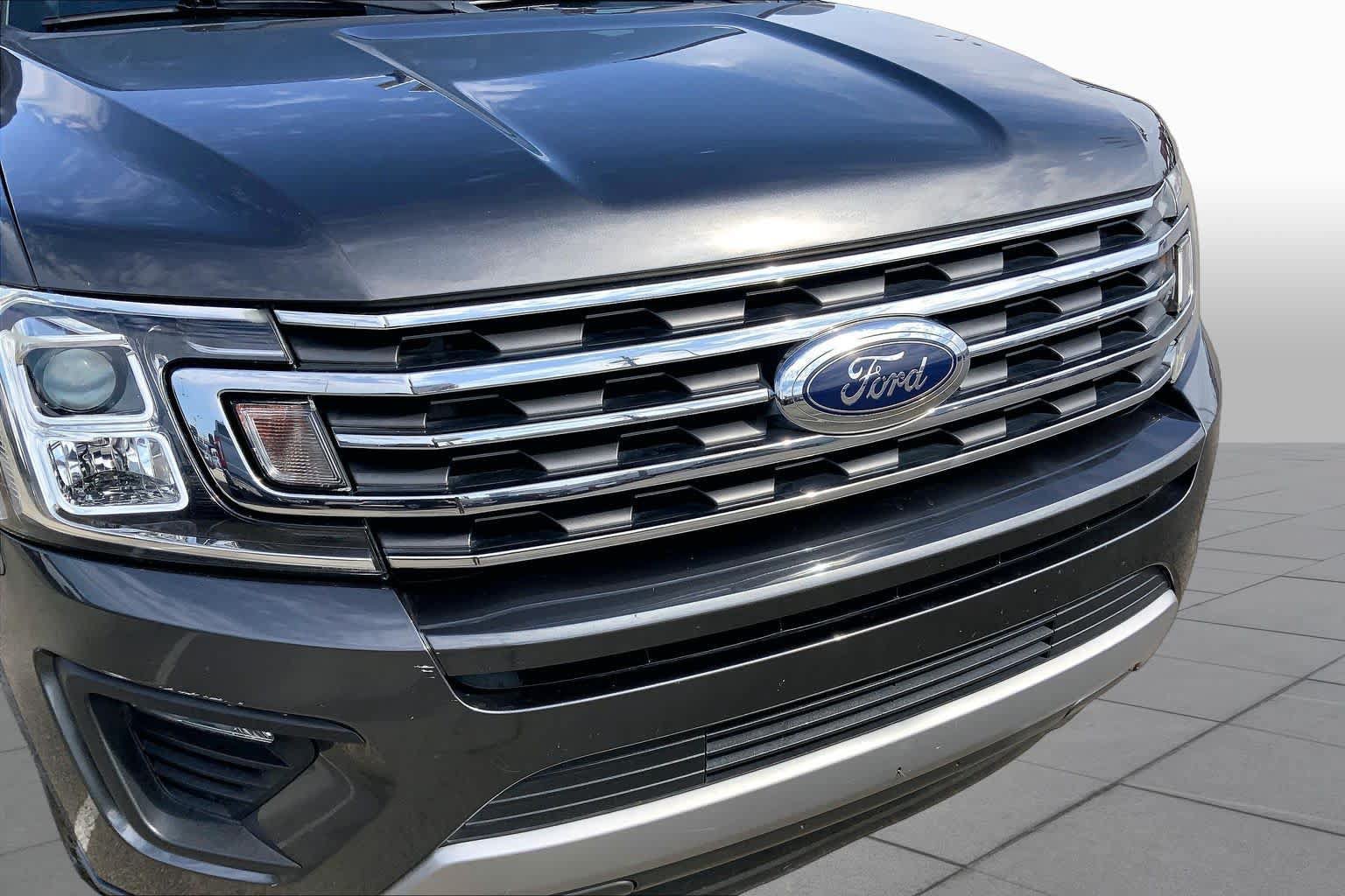 Used 2020 Ford Expedition XLT w/ Equipment Group 201A RWD image 28