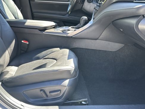 Used 2023 Toyota Camry XSE image 13