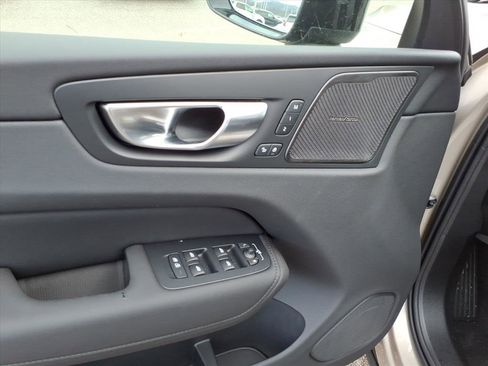 New 2026 Volvo XC60 B5 Ultra w/ Climate Package image 13