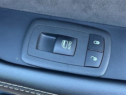 Used 2019 Dodge Challenger SRT Hellcat image 22