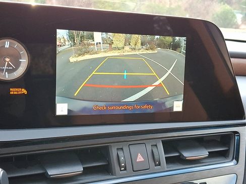 Certified 2023 Lexus ES 350 w/ Premium Package image 18