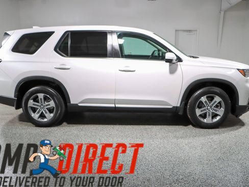 Used 2024 Honda Pilot EX-L image 6