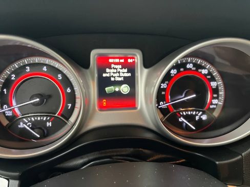 Used 2020 Dodge Journey SE w/ SE Popular Equipment Group FWD image 17