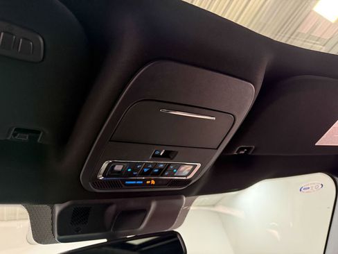 Used 2023 Ford F150 Lariat w/ Equipment Group 502A High image 89