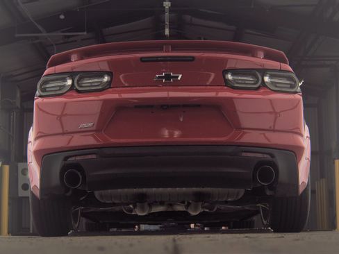 Used 2020 Chevrolet Camaro SS image 11