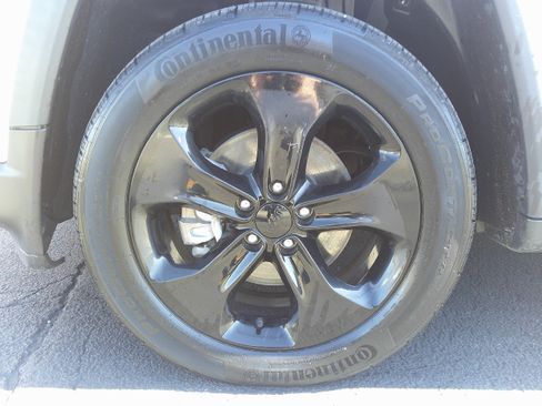 Used 2021 Jeep Compass Latitude image 11