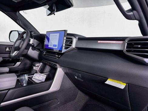 New 2026 Toyota Tundra Limited AWD/4WD image 31
