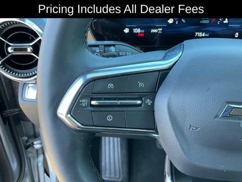 Used 2026 Chevrolet Equinox ACTIV w/ Convenience Package III AWD/4WD image 11