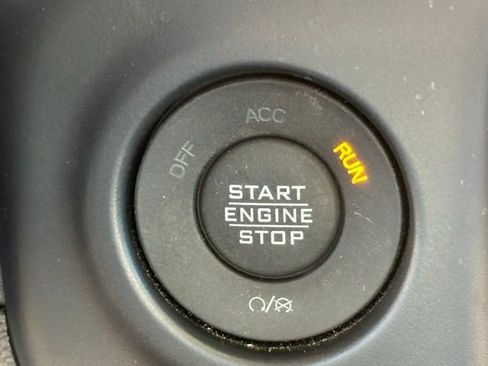 Used 2023 Jeep Wrangler Unlimited Rubicon image 20