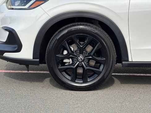 Used 2025 Honda HR-V Sport image 12