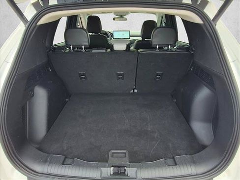Used 2024 Ford Escape SE FWD image 6