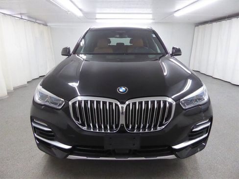 Used 2019 BMW X5 xDrive50i w/ Executive Package AWD/4WD image 2