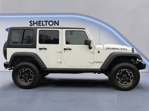 Used 2017 Jeep Wrangler Unlimited Rubicon image 6