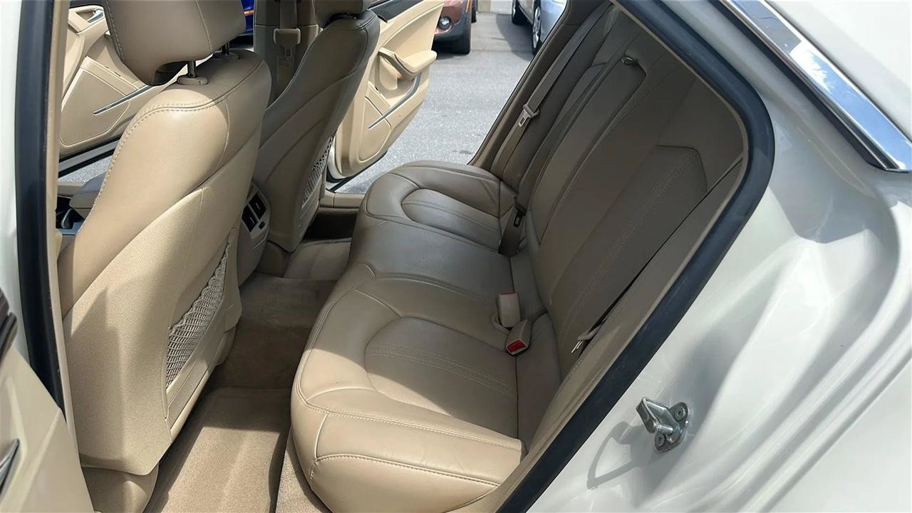 Used 2013 Cadillac CTS Luxury RWD image 28