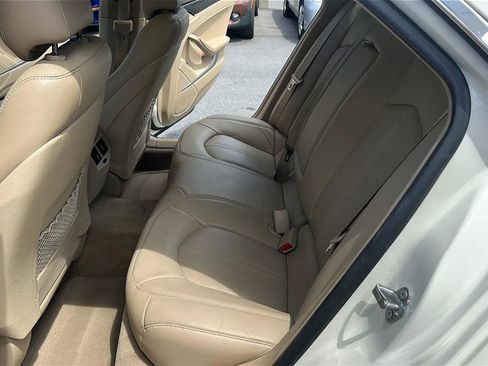 Used 2013 Cadillac CTS Luxury RWD image 28