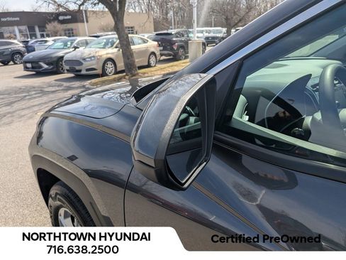 Used 2023 Hyundai Tucson SE image 37