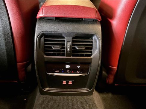 Certified 2025 BMW 330i 330i w/ Premium Package image 33