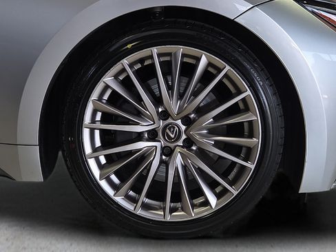 Used 2023 Lexus IS 300 w/ Premium Package RWD image 9