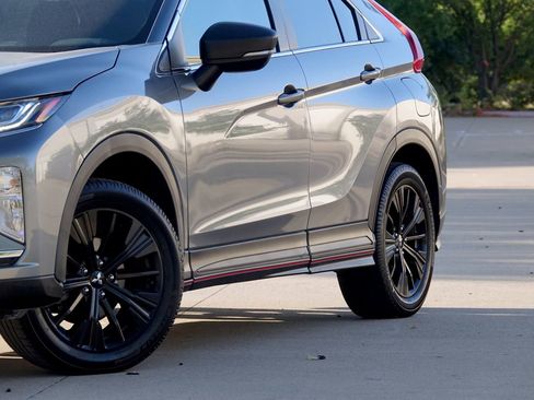 Used 2020 Mitsubishi Eclipse Cross LE image 21